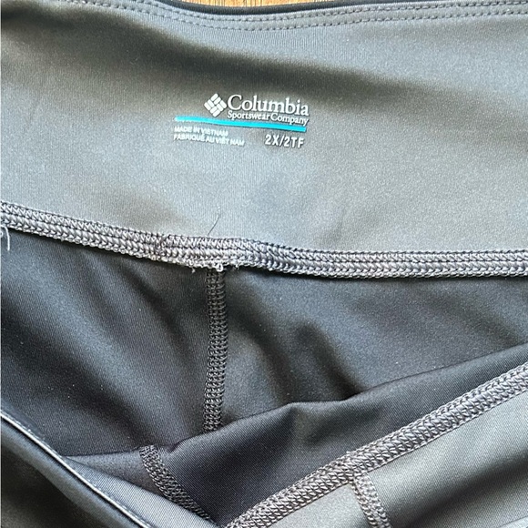 Columbia Black and Gray Track Pants - Picture 4 of 7